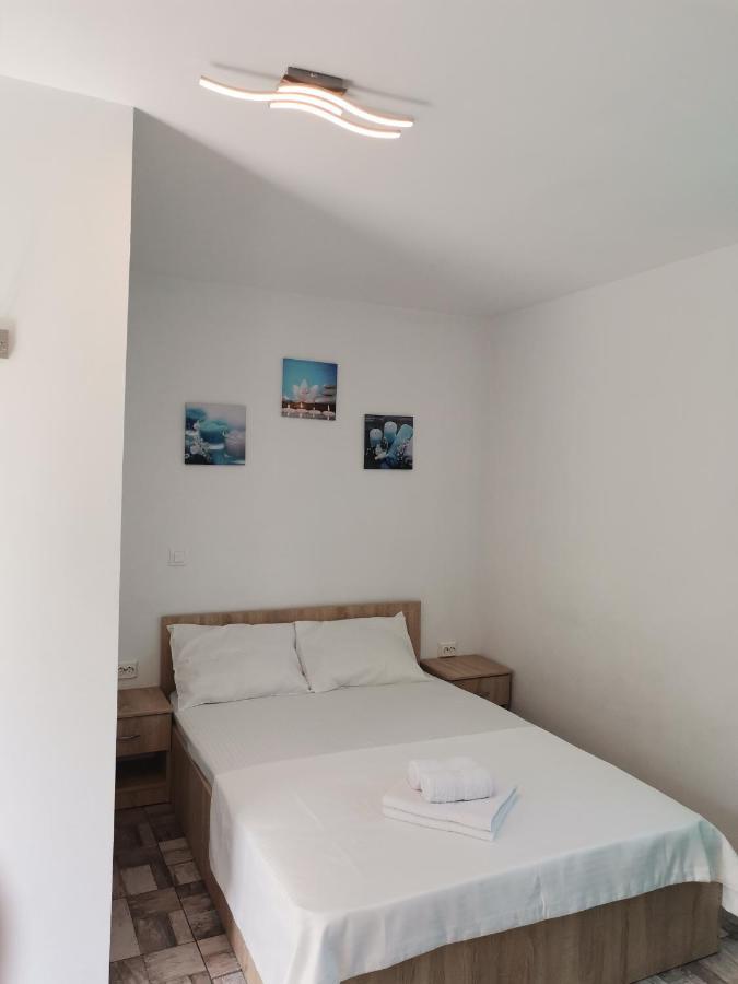 Casa Andrei A Hotell Corbu  Exteriör bild